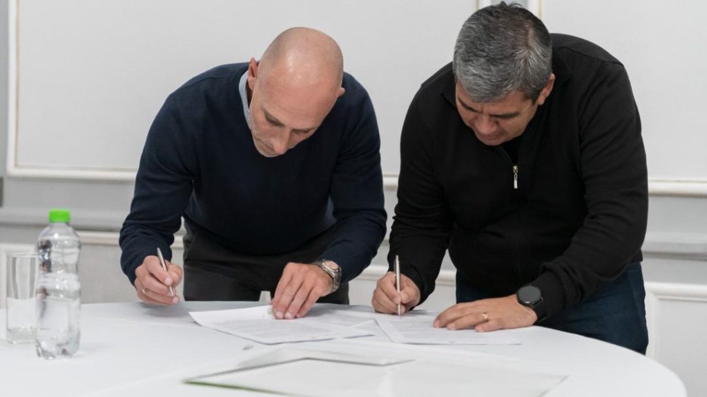 1715792463_a801940eb3a07b824b62