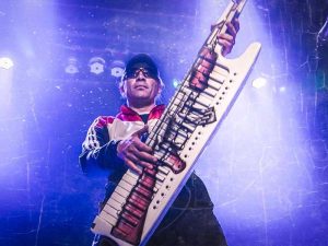 contratar_a_damas_gratis_01