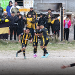 Hazaña histórica de Talleres: goleó 4-0 a Sierra Colorada con nueve jugadores y clasificó al Regional Amateur